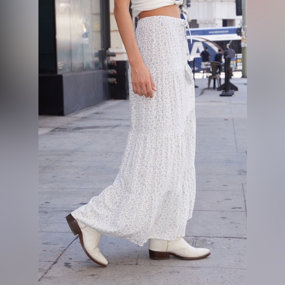 Brandy Melville Light Gray Maxi Skirt - Picture 5 of 5